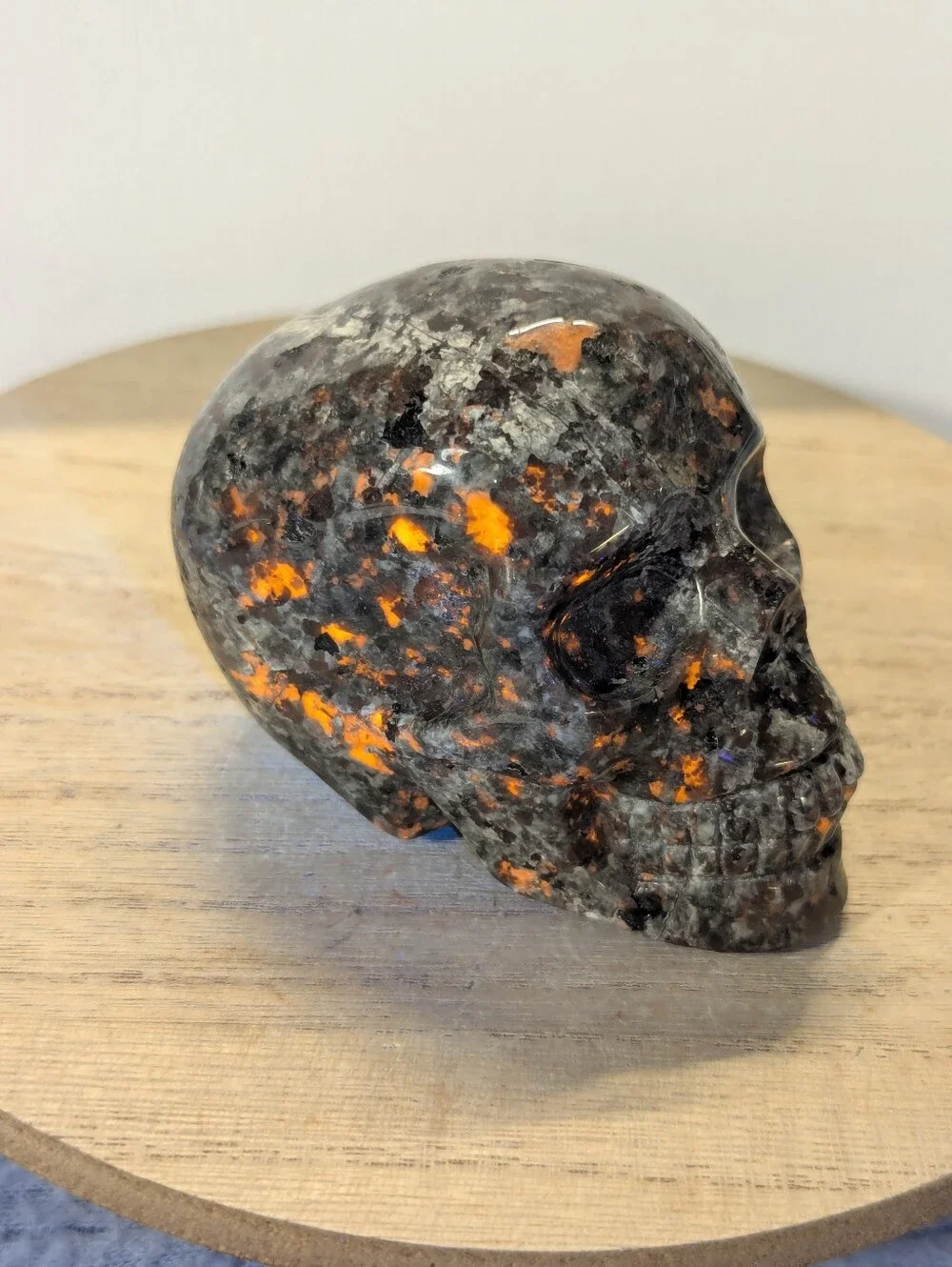 Skull Sodalite Syenite (trade name Yooperlite)